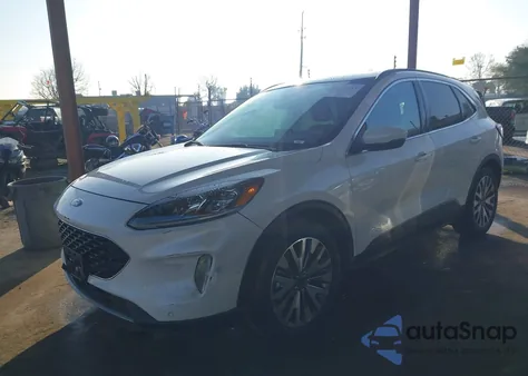 2020 Ford Escape Titanium Hybrid z USA, uszkodzony, nr VIN 1FMCU0DZ1LUC69854